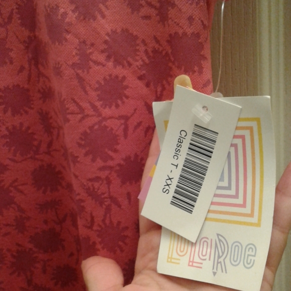 LulaRoe "Classic T" - Picture 4 of 4